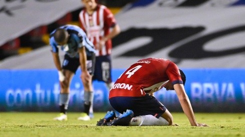 Santiago Ormeño cometió el penal que significó el empate para Querétaro en La Corregidora