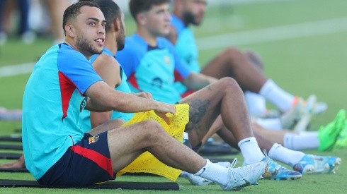 Sergiño Dest durante pretemporada del Barcelona