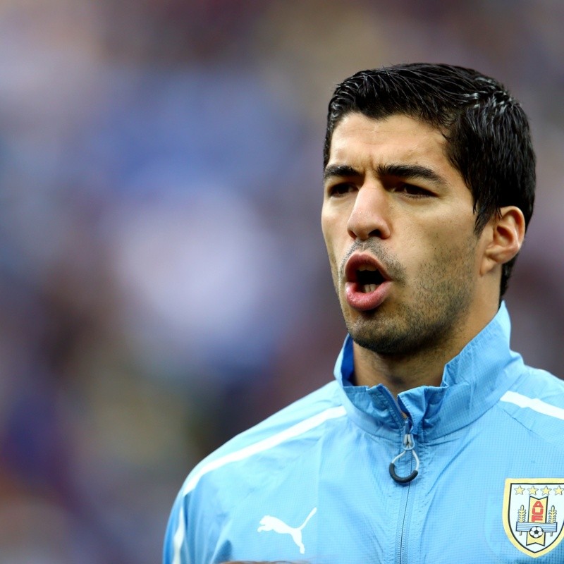 ¿Cuándo llega el avión de Luis Suárez a Uruguay?