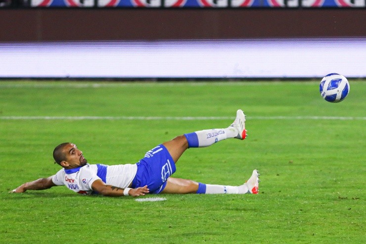 Branco Ampuero Universidad Católica