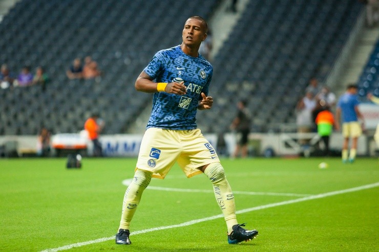 Pedro Aquino América