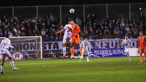 Cobreloa se enreda en la Primera B con empate frente a Santa Cruz.