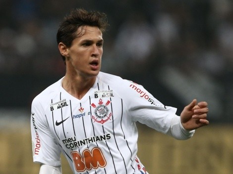 André Hernan não titubeia e expõe possibilidade de Mateus Vital se transferir para o São Paulo