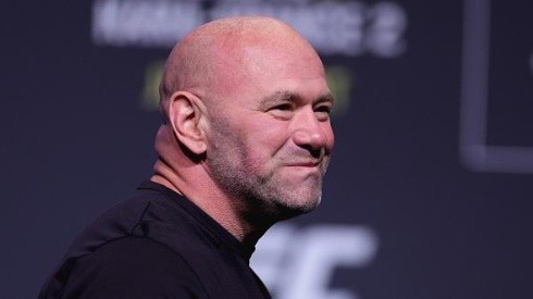 Dana durante o UFC 277