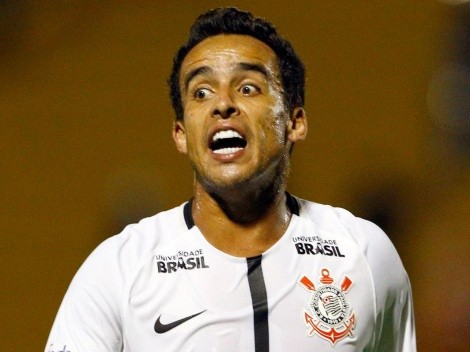 "Quem não..."; Jadson ironiza Tiago Nunes por 'climão' no Corinthians