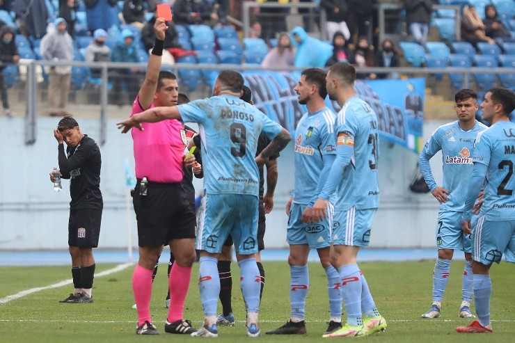 Donoso vio la roja en el duelo entre O'Higgins y Curicó | Foto: Agencia Uno 