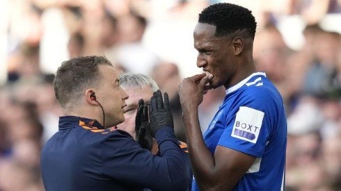 Malas noticias para Yerry Mina: Everton confirmó la gravedad de la lesión