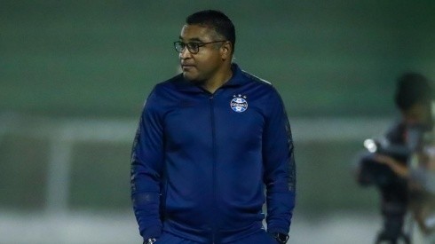 Foto: Lucas Uebel/Grêmio/Divulgação - Roger Machado: técnico deve deixar jovem no banco de reservas