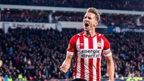 De Jong salva al PSV contra Mónaco.