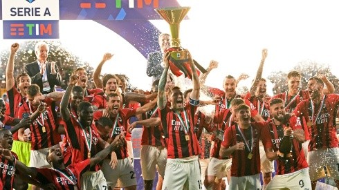 Alessio Romagnoli of AC Milan lifts the Serie A 2021-22 Scudetto trophy