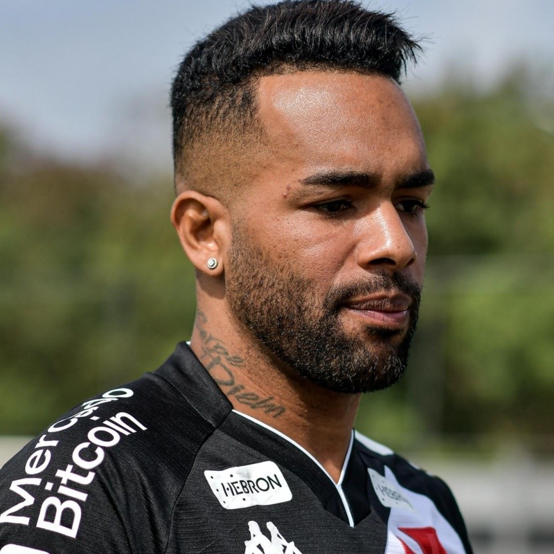 Alex Teixeira não fica em silêncio e expõe motivos para derrota do Vasco