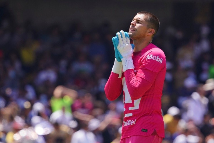Ciudad de Mexico, 31 de julio de 2022. Julio González en lamento, durante el partido de la jornada 6 del torneo Apertura 2022 de la Liga BBVA MX, entre los Pumas de la UNAM y los Rayados de Monterrey, celebrado en el estadio Olímpico Universitario. Foto: Imago7/ Rafael Vadillo