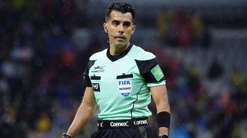 Adonai Escobedo González, el árbitro de Pumas vs. América.