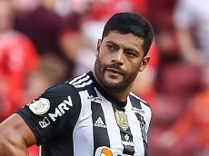 Hulk deixa clubismo de lado e se rende a estrela do Palmeiras