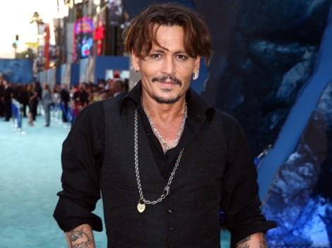 Johnny Depp caracterizado como Luis XV en Jeanne du Barry