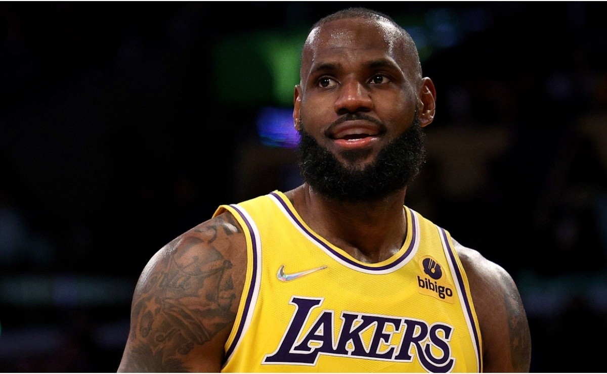 Insider reveals LeBron James' one condition to stay with Lakers