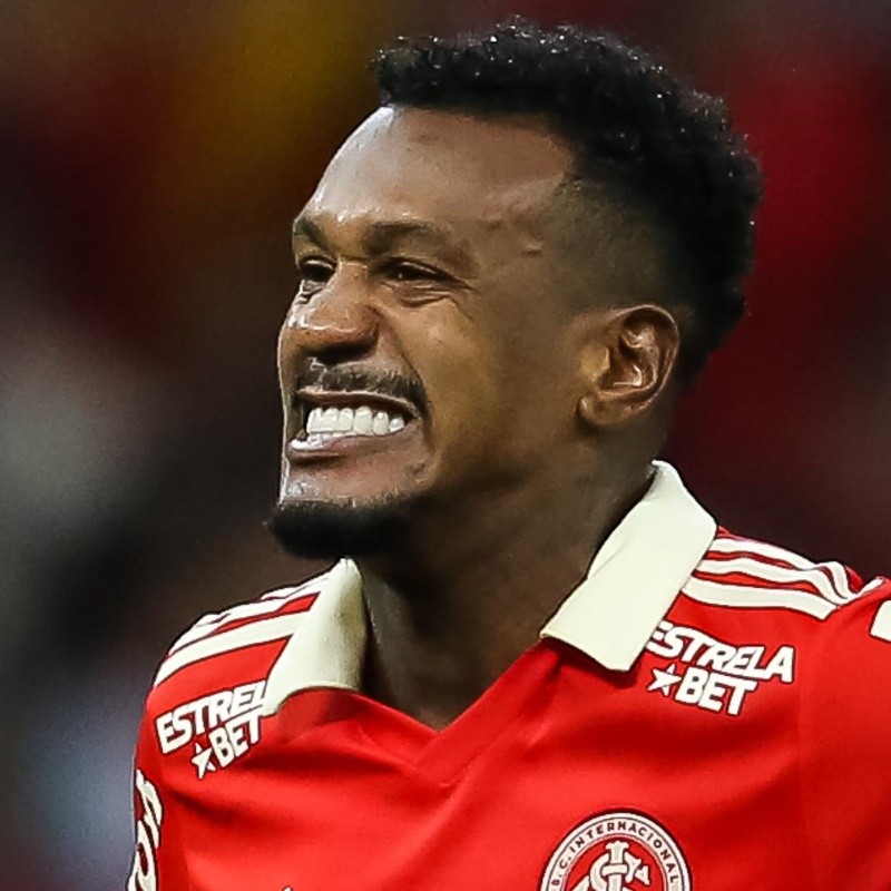 Mano sai em defesa de Edenilson e enfurece torcida do Inter que pede a saída do meia