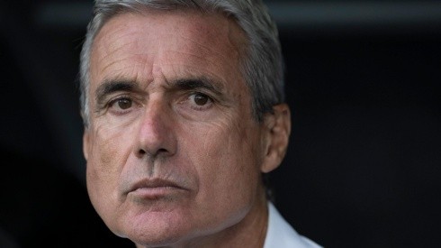 Luís Castro diz ‘sim’ e atacante pode estar de saída Botafogo