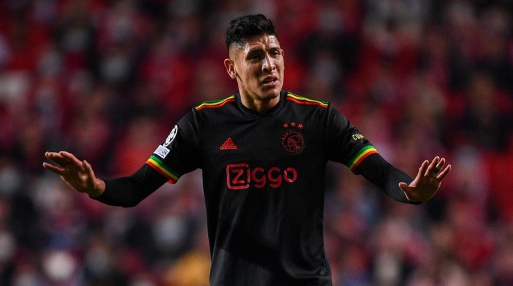 LISBON, PORTUGAL - FEBRUARY 23: Edson Álvarez of AFC Ajax in action during the UEFA Champions League Round Of Sixteen Leg One match between SL Benfica and AFC Ajax at Estadio da Luz on February 23, 2022 in Lisbon, Portugal. (Photo by Octavio Passos/Getty Images)-Not Released (NR)