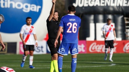 Cuestionada tarjeta a Álvaro Brun deja a Universidad de Chile con diez tarjetas rojas siendo el equipo con más expulsados en el Campeonato Nacional