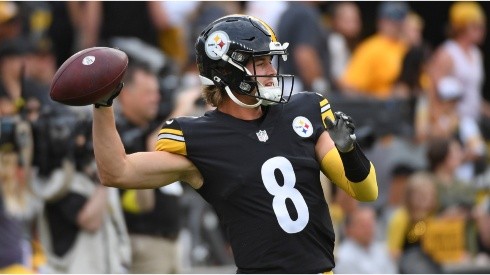 Pickett throwing at Pittsburgh