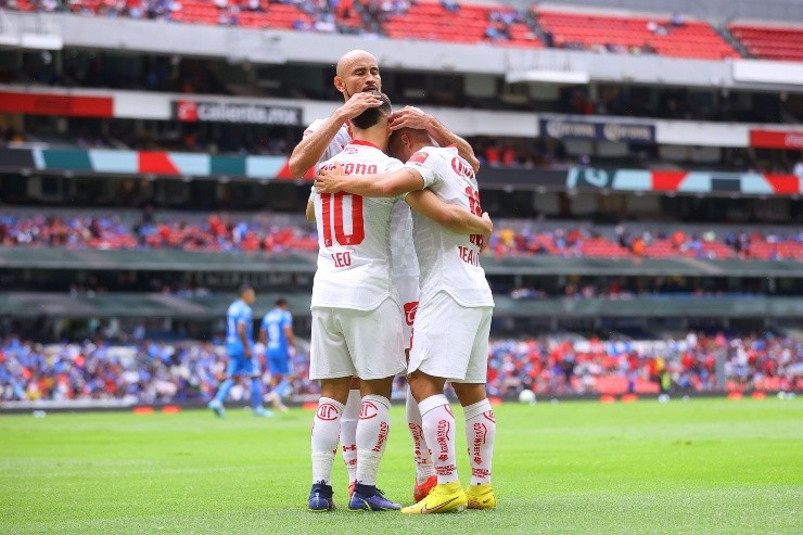 Ciudad de Mexico, 14 de agosto de 2022. Jean Meneses en festejo de gol, durante el partido de la jornada 8 del torneo Apertura 2022 de la Liga BBVA MX, entre la Máquina Celeste del Cruz Azul y los Diablos Rojos del Toluca, celebrado en el estadio Azteca. Foto: Imago7/ Eloisa Sánchez