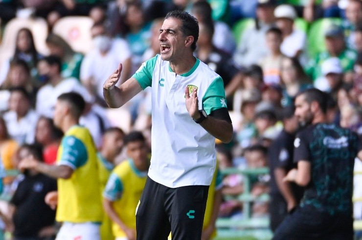 Renato Paiva no logra sacar lo mejor de León hasta el momento. Créditos: Imago7