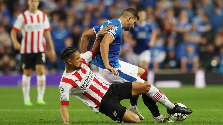 Rangers y PSV buscan el boleto para la Champions League.