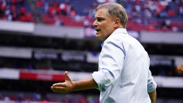 Diego Aguirre no puede dirigir a Cruz Azul ante Xolos de Tijuana