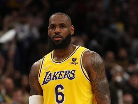 LeBron James renova contrato com os Lakers e passa a ser o jogador mais bem pago da história da NBA