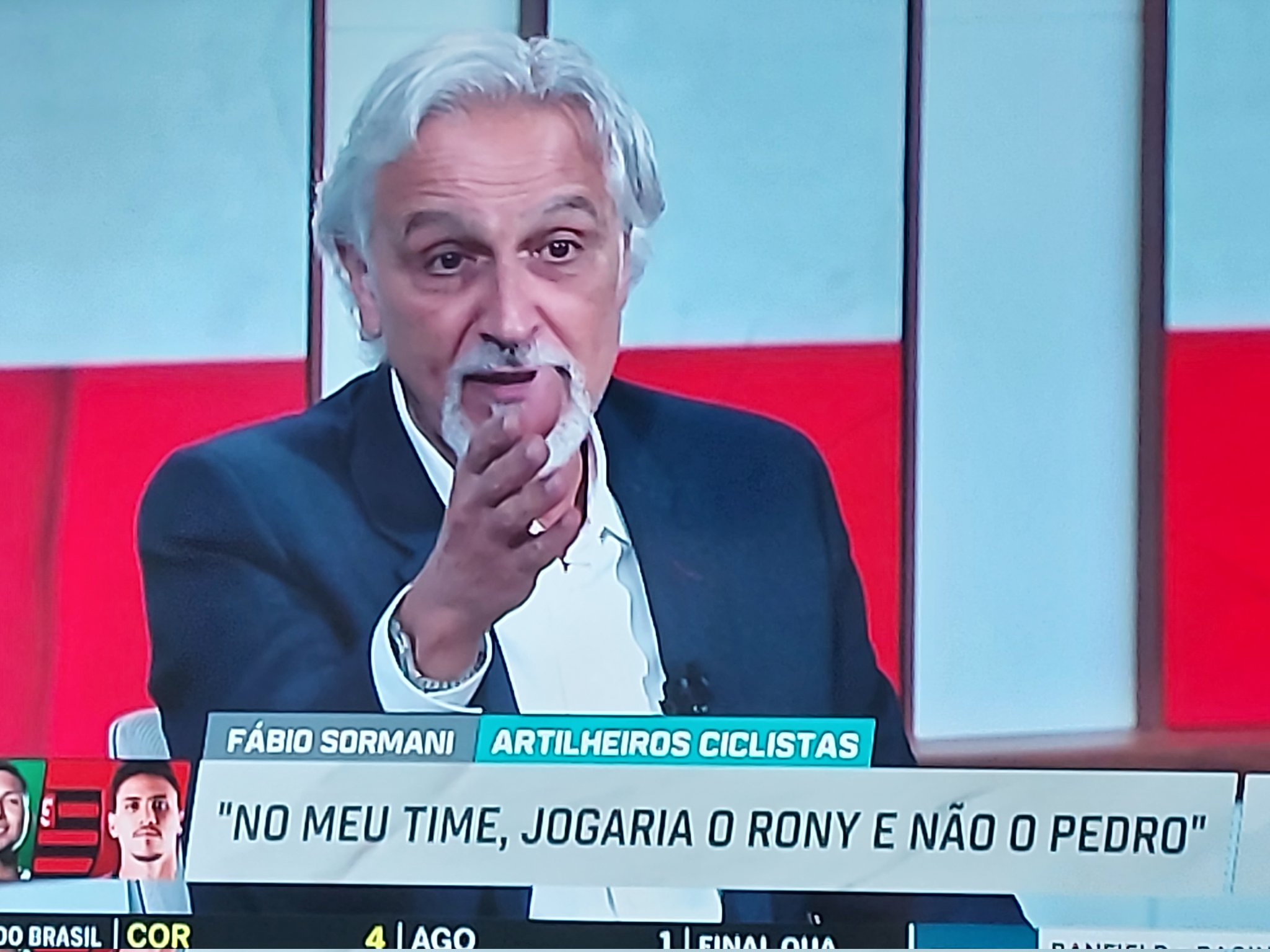Foto: Reprodução/ESPN - Sormani crê que gol de Pedro não foi uma bicicleta, como o de Rony, do Palmeiras