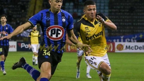 Joven jugador de Coquimbo Unido fue llevado en ambulancia por sufrir mareos en derrota ante Huachipato por Copa Chile