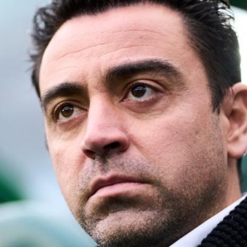 Xavi é avisado que Barcelona está perto de perder atacante para Premier League