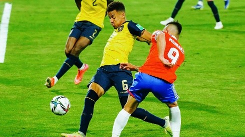 Byron Castillo sigue en el foco de la noticia