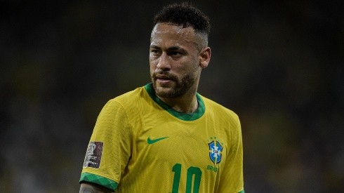 Neymar com a camisa da Seleção Brasileira (Foto: Thiago Ribeiro/AGIF)