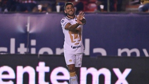 Eduardo Salvio en el festejo de su gol ante el San Luis.