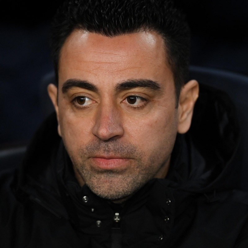 Xavi não se cala e faz desabafo sobre situação incomoda nos bastidores do Barcelona