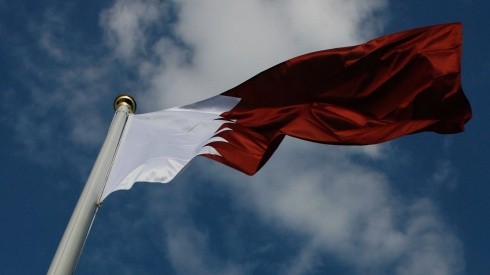 La bandera de Qatar, país anfitrión de la Copa del Mundo 2022.
