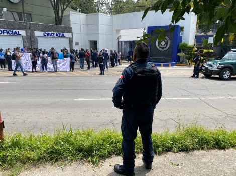 ◉ Noticias de Cruz Azul hoy: Aficionados reclamaron en La Noria y hablaron con jugadores