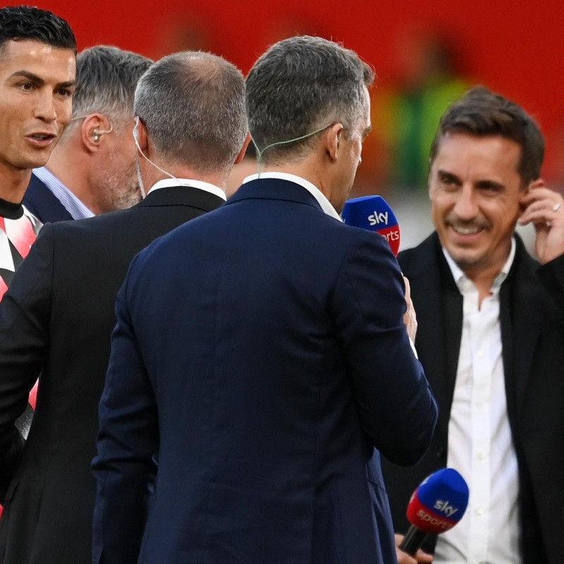 VIDEO: Cristiano dejó plantado a una leyenda de Liverpool en Old Trafford