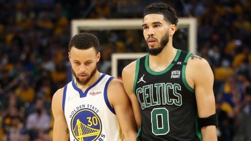 Stephen Curry y Jayson Tatum.