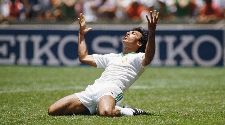 Icónica foto de Hugo Sánchez en México - Paraguay durante el Mundial 86. (Getty Images)