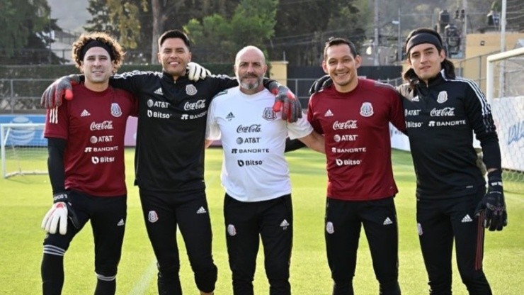 Carlos Acevedo y Guillermo Ochoa | @miseleccionmx