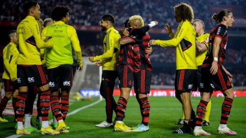Flamengo da el gran golpe para avanzar a la final