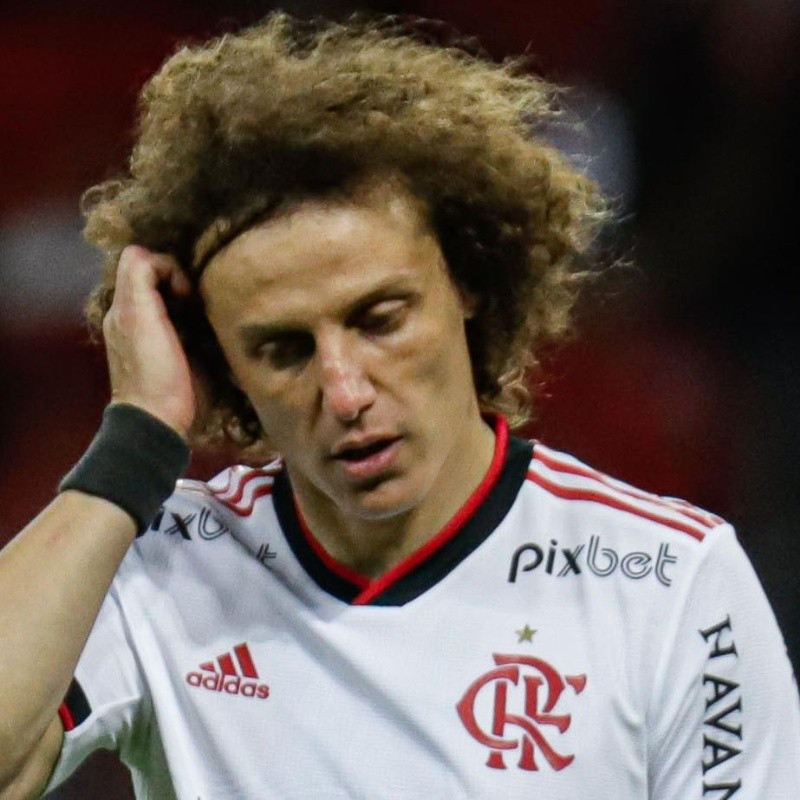 "Semblante abatido"; Problema de David Luiz 'vaza' e gravidade preocupa no Flamengo