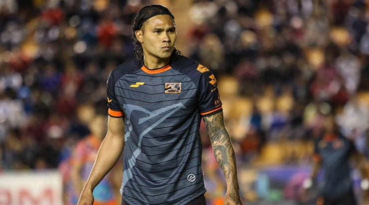 Gullit Peña con Correcaminos | Imago 7