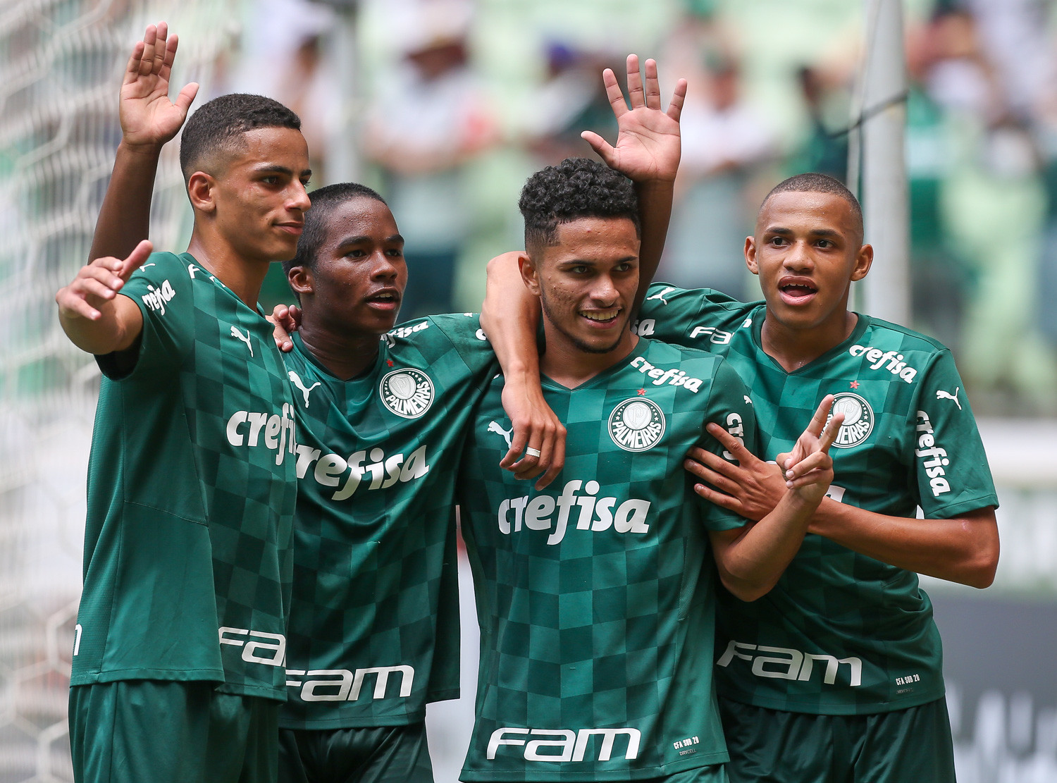 Palmeiras recusa €17 milhões e fica com joia para 2022