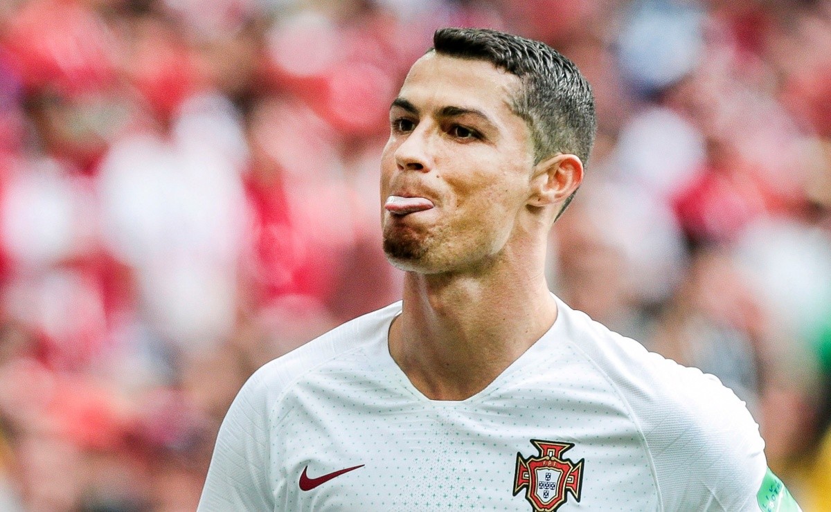 URGENTE: CRISTIANO RONALDO É DO SÃO PAULO! jogará a temporada pelo