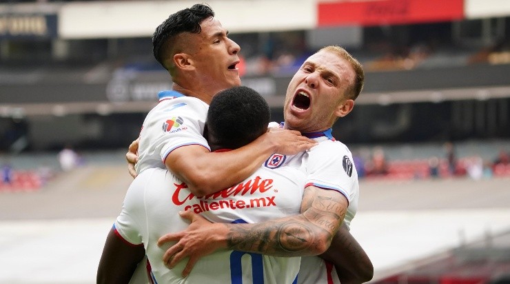 Ciudad de Mexico, 27 de agosto de 2022. Rodolfo Rotondi en festejo de gol, durante el partido de la jornada 11 del torneo Apertura 2022 la Liga BBVA MX, entre la Máquina Celeste del Cruz Azul y los Gallos Blancos del Queretaro, celebrado en el estadio Azteca. Foto: Imago7/ Rafael Vadillo