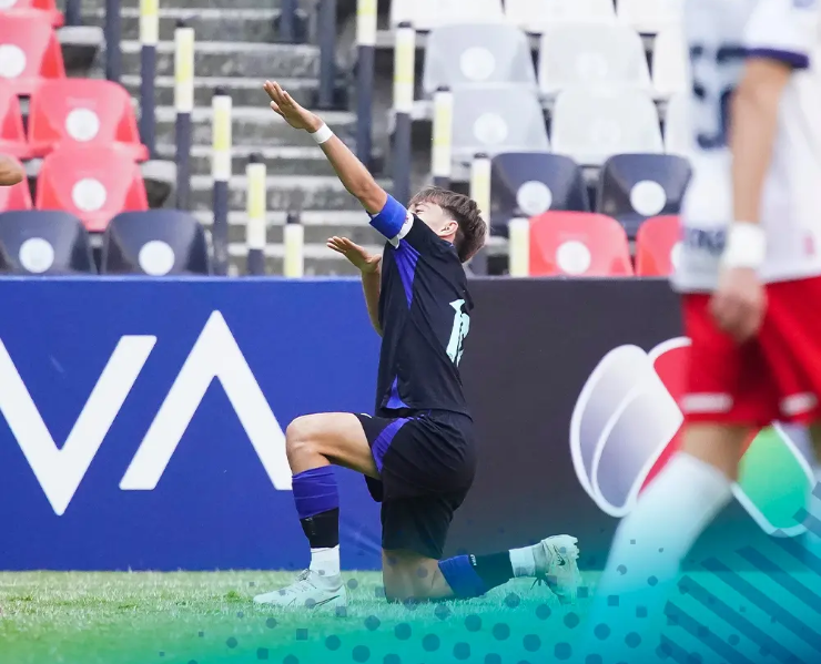 Le anotó a Chivas y festejó como Cuauhtémoc Blanco. (@LigaBBVAMX)